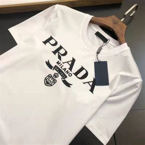 Camiseta Prada Masculina Original .